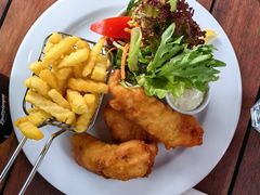 -Bully Hayes Restaurant & Bar
