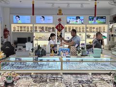-新视达眼镜店·蔡司·依视路(名镜苑店)