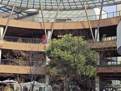 -瑞虹新天地月亮湾