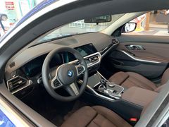 -南充通源宝马4S店(高坪店)