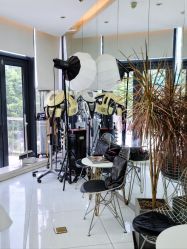 -CUT CUT Hair Salon