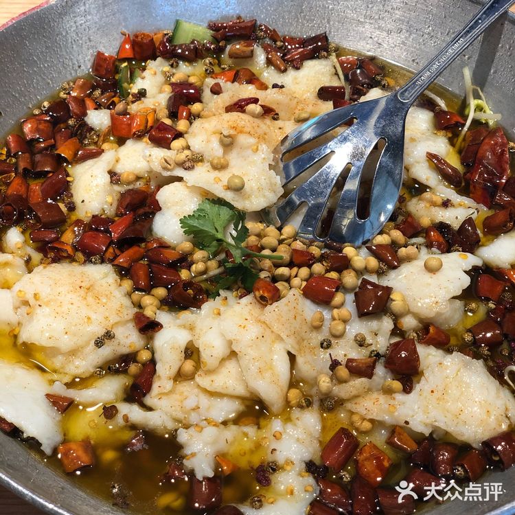 个人特别喜欢这个藕，脆脆的，带点辣，特别下饭