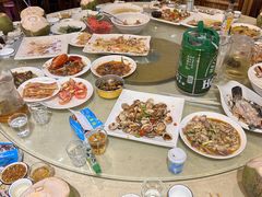 -三亚火车头万人海鲜广场