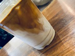 Latte-black rainbow coffee
