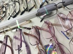 -华彬眼镜专业渐进配镜(潘家园店)