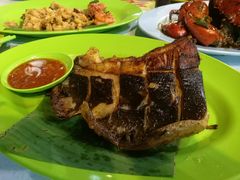 -明记烧鱼美味店