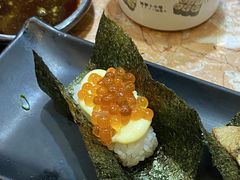 一口三文鱼籽-万岁料理回转寿司(华贸店)