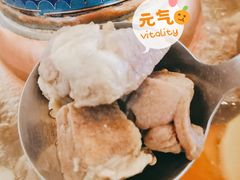 -毛辣果·贵州红酸汤牛肉火锅(西单店)