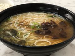 -花溪巷牛肉粉(泉城路店)