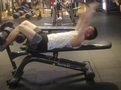 -威蒂斯国际健身游泳会所(东莞庄路店)