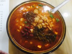 -吴三酸菜麻食酱香面馆(印花布园小区店)