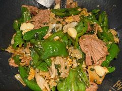 -费大厨辣椒炒肉(高铁吾悦广场店)