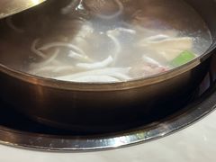 -喃喃椰·糟粕醋·椰子鸡火锅(七堡花园店)