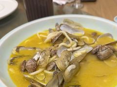 -新天明砂锅鱼头煲