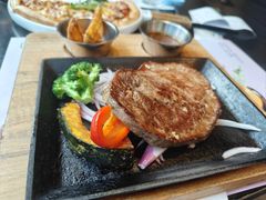 -伯顿西餐厅(厚街香榭丽店)