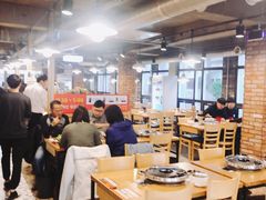 -江南猪肉商会无限续吃(弘大店)
