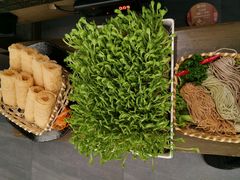 -湊湊火锅·茶憩(打浦桥日月光店)