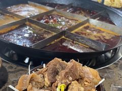 -正南齊北重庆老火锅(光华村直营店)