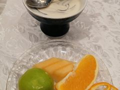 餐后水果-新光酒家·河豚·海鲜·蟹料理(浦东店)