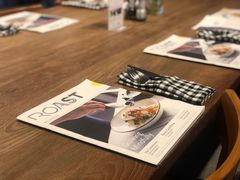 -ROAST coffee & eatery