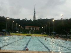 -越秀山游泳场