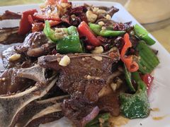 -大石鼓山庄·珠海第一烧猪