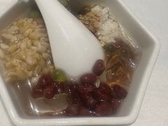 -江城小馆陕南妈妈菜·全球旅行餐厅(钟楼店)