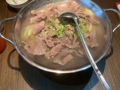 -肖四女乐山跷脚牛肉(南汇大学城生活广场店)