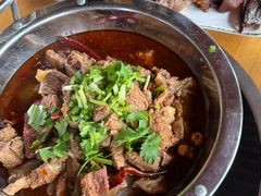 -大众跷脚牛肉馆·非遗传承单位(峨眉山店)