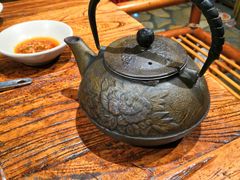 -老牌坊云南鱼豆花火锅(爱建店)