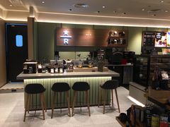 -星巴克臻选(上海中环广场2F店)
