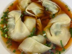 野荠菜鲜肉馄饨-南小馆(迪士尼小镇店)