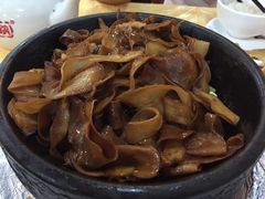 石锅杏鲍菇-华兴餐厅·招牌生鱼片(桃园路店)