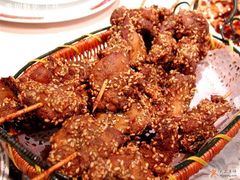 味美逼真的孜然味“素”羊肉串-功德林(南京西路店)