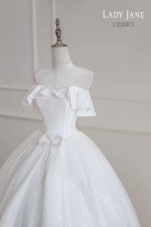 -Lady  Jane高端婚纱礼服馆