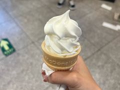 -麦当劳(展览路店)