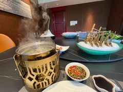 -鼎泰亨·海鲜牛肉餐厅(滨江店)