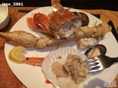 帝王蟹、小青龙、扇贝、青口、梭子蟹-上海东方佘山翰悦阁酒店·Vie全日制餐厅