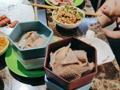 -新艺自助美食城(中山路店)