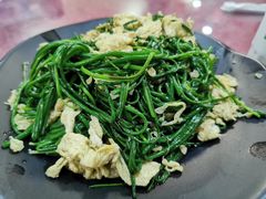 沙葱炒鸡蛋-壹阁胡羊焖饼(特色小吃街店)