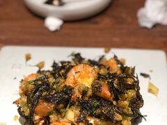 普洱茶香酥虾-云海肴·汽锅鸡·云南菜(美罗城店)