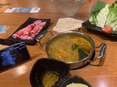 -呷哺呷哺(普陀乐购真北店)