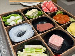 -海底捞火锅(金山路店)