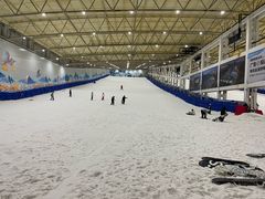 -乔波室内滑雪场