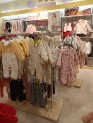 -爱婴室(上海浦建路店)