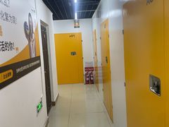 -安东易迷你自助仓储寄存仓库(草桥店)