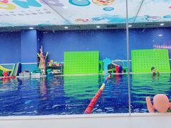 -龙格亲子游泳·水育早教运动中心(绿宝中心)