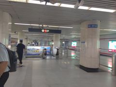 -上海体育馆(地铁站)