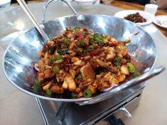 干锅牛蛙-笨罗卜浏阳菜馆(太平街店)