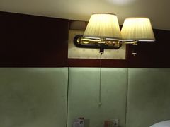 -申鹏国际商务酒店(西安东大街大差市地铁站店)